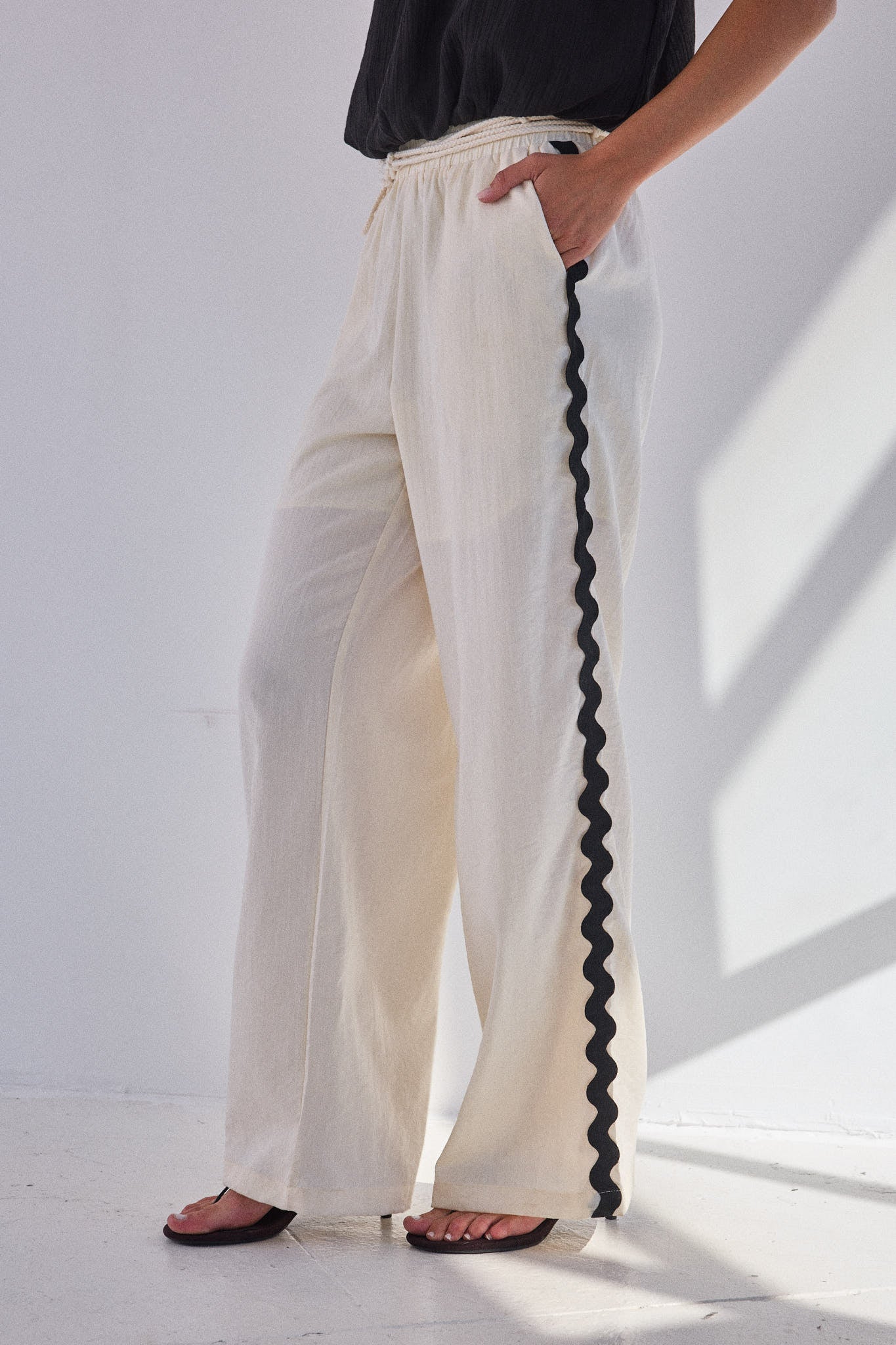 TESA - Ecru Flowy Trousers & Black Wave Stripe
