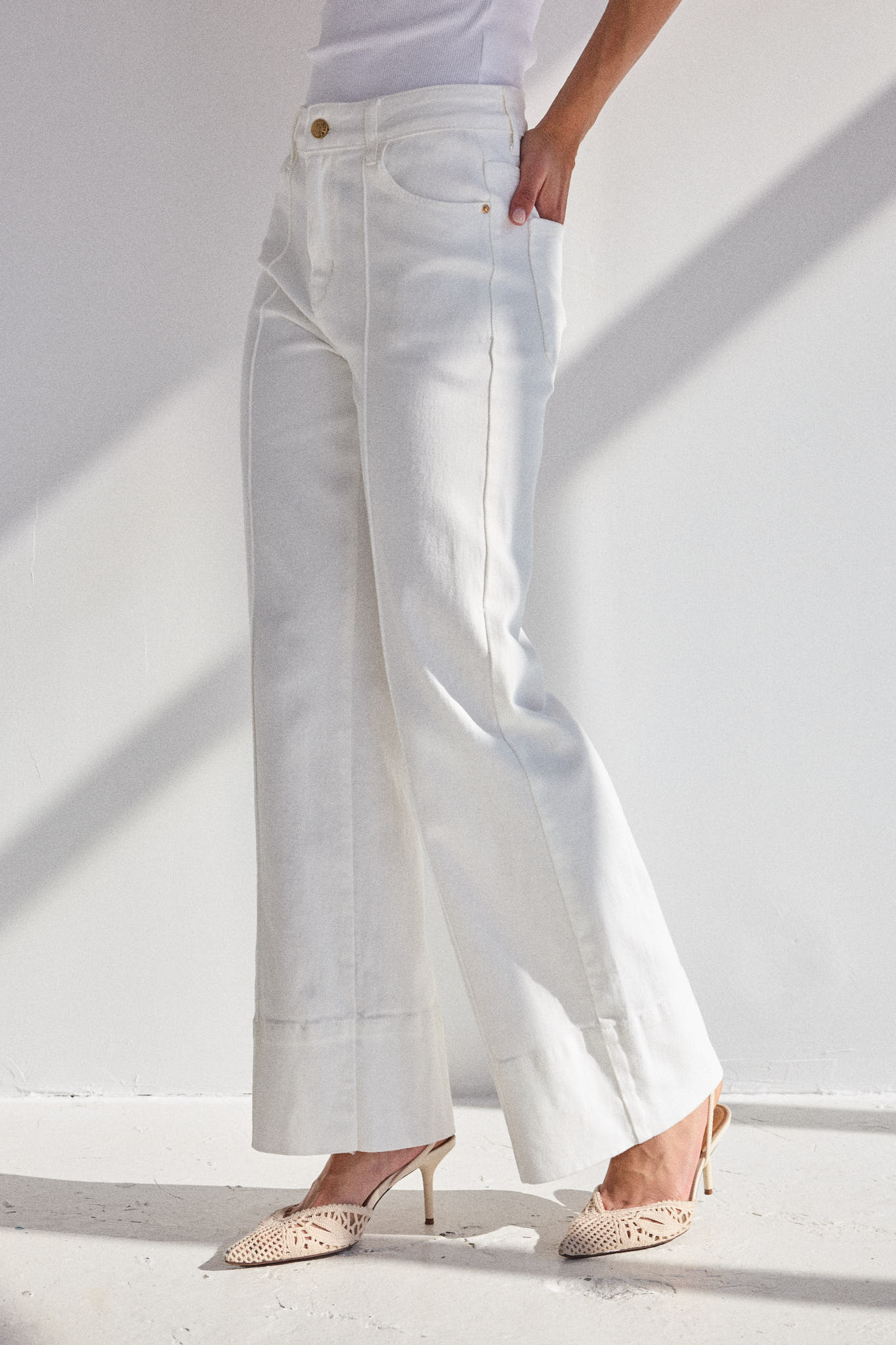 IRIS - Jean Droit Blanc & Plis Plaqués