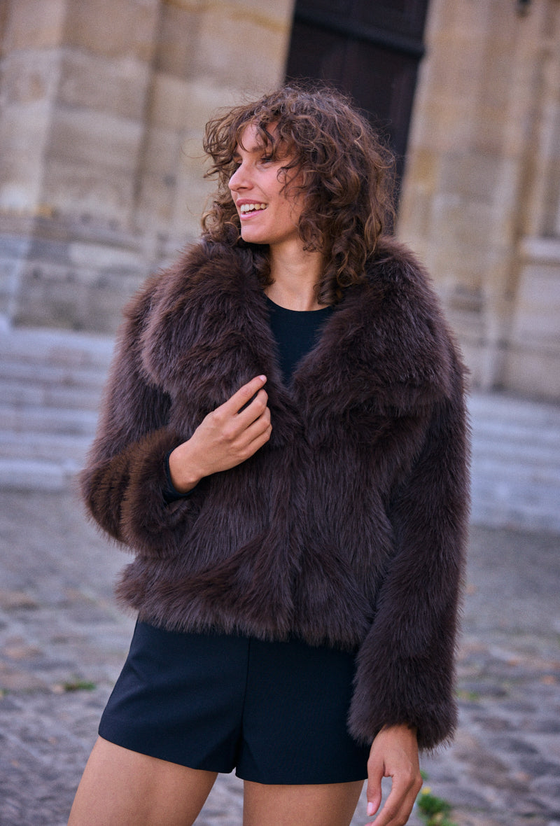 LYSA – Veste Fourrure Chic Intemporelle