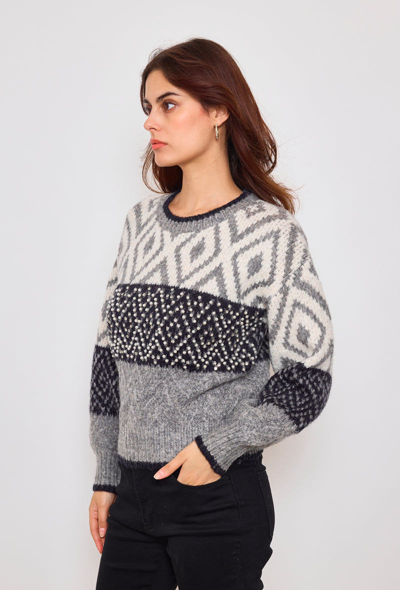 Pull à motifs et fantaisies