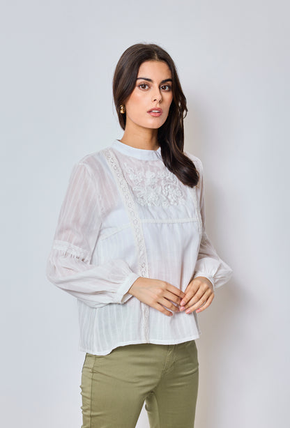 Phoebe - Blouse with embroidery