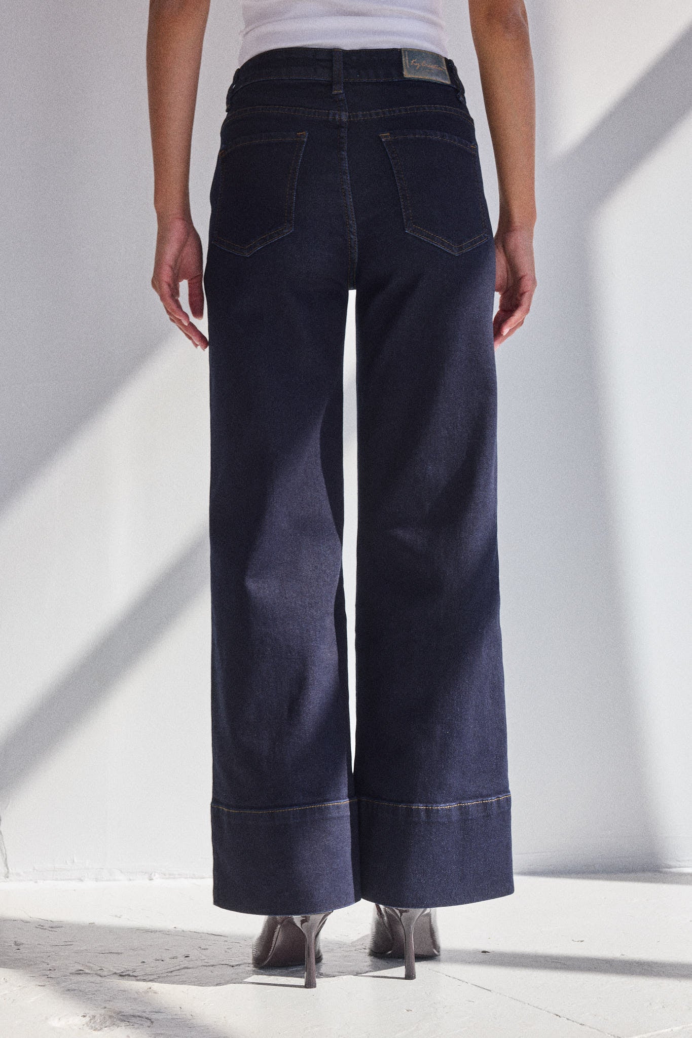 IRIS - Jean Straight & Box Pleats
