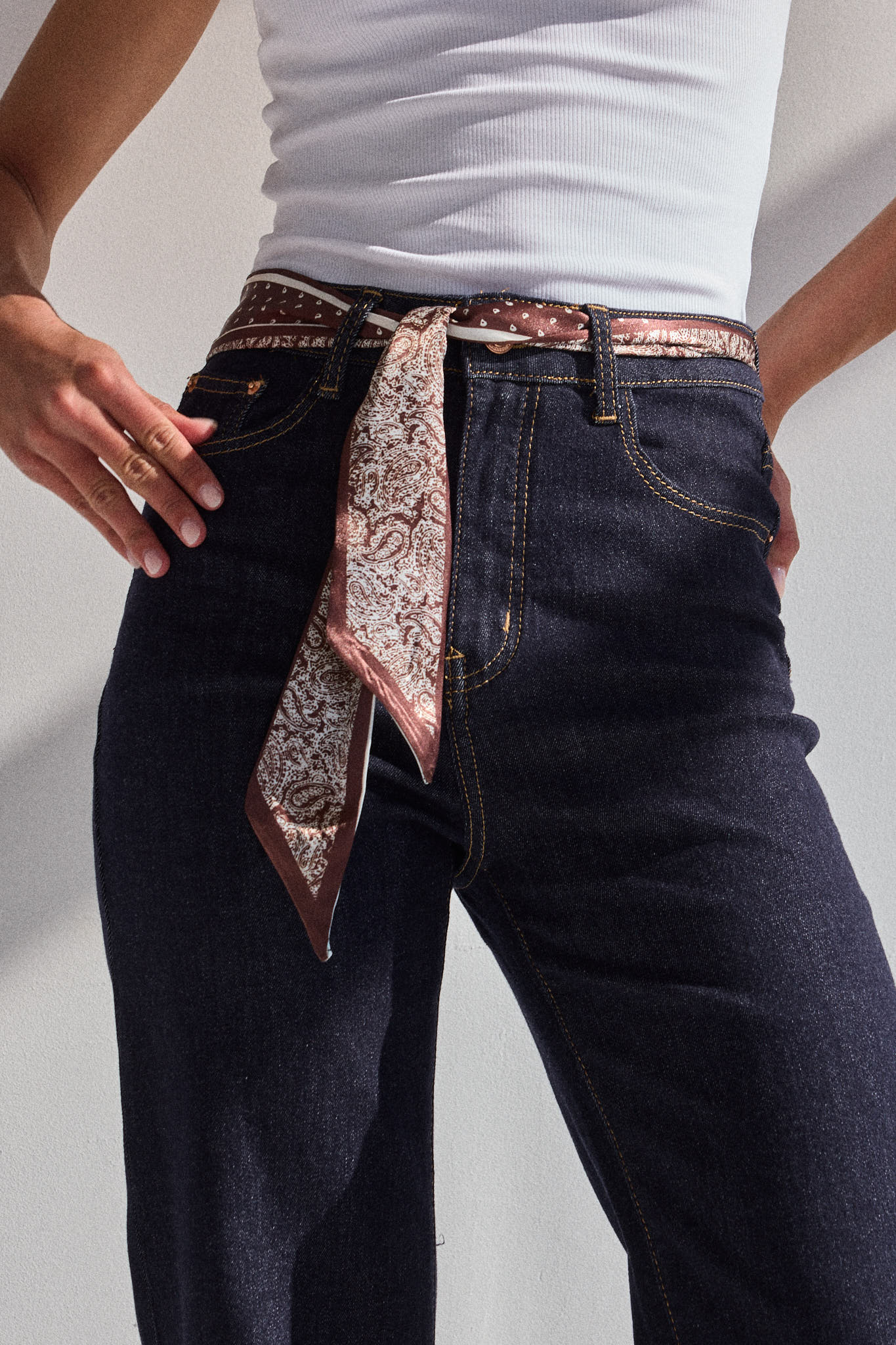 AVA - Jean Bootcut Taille Haute & Bleu Brut Profond